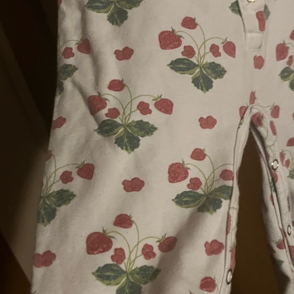 Kate Quinn Girls Size 2t Strawberry Print Kids Jumpsuit - Picture 2 of 5